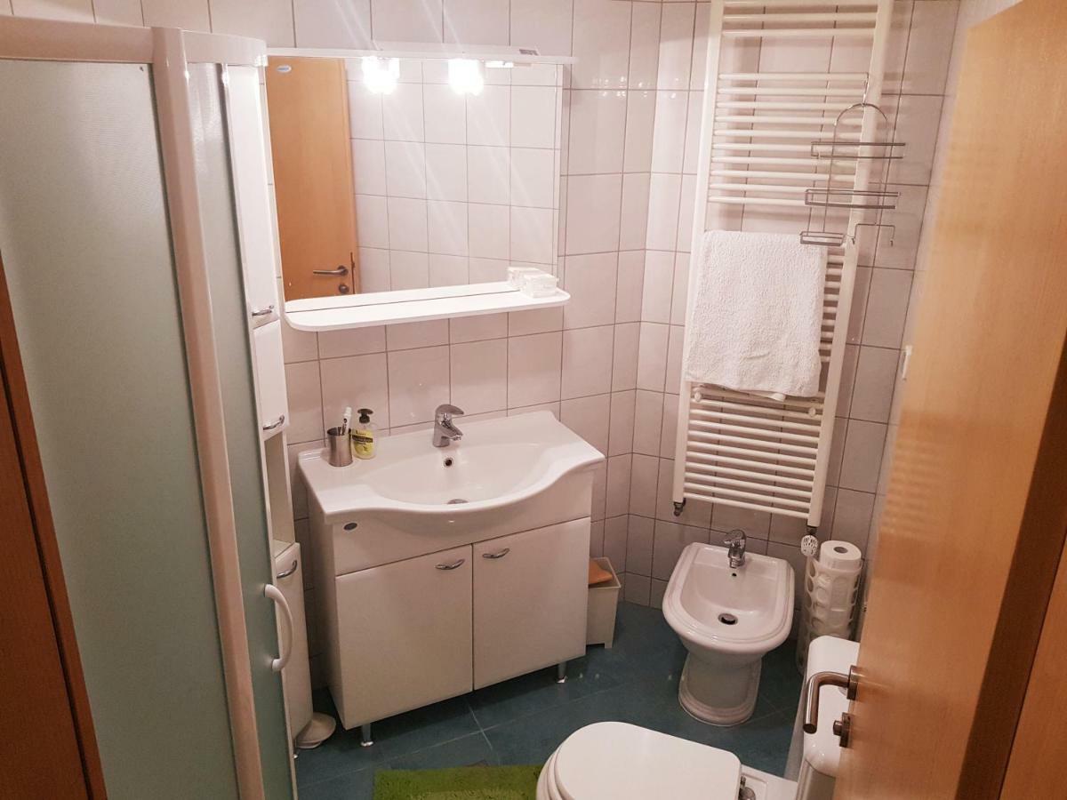 Apartment Dominik โอซีเยก ภายนอก รูปภาพ