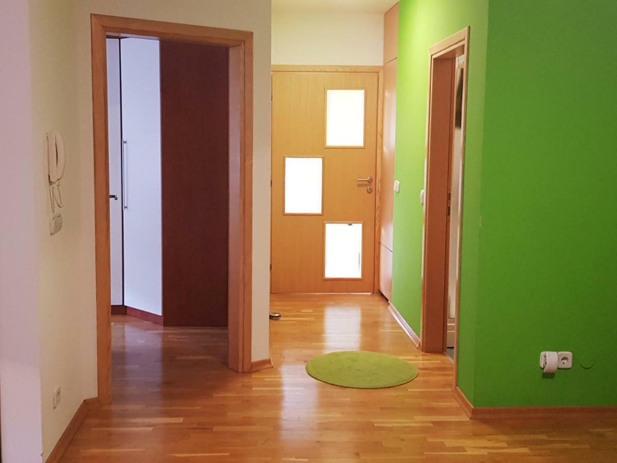 Apartment Dominik โอซีเยก ภายนอก รูปภาพ