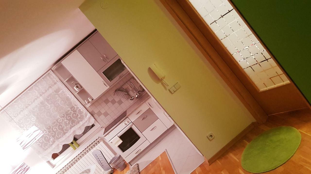 Apartment Dominik โอซีเยก ภายนอก รูปภาพ