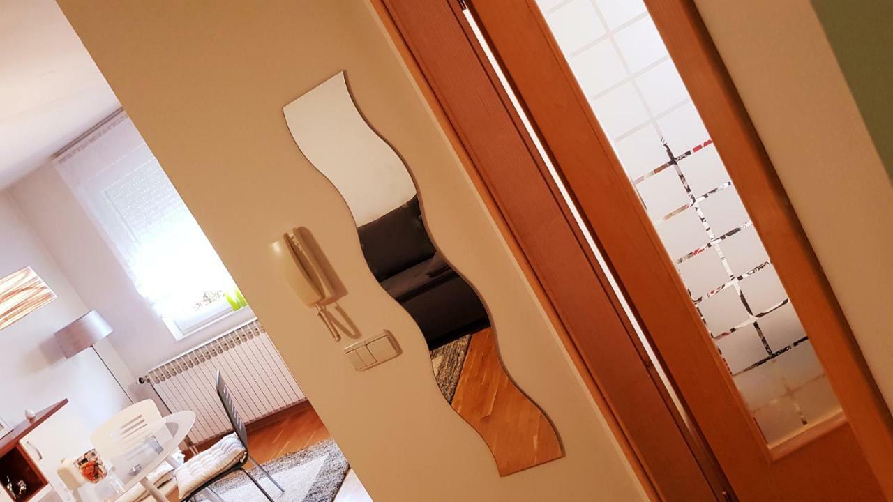 Apartment Dominik โอซีเยก ภายนอก รูปภาพ